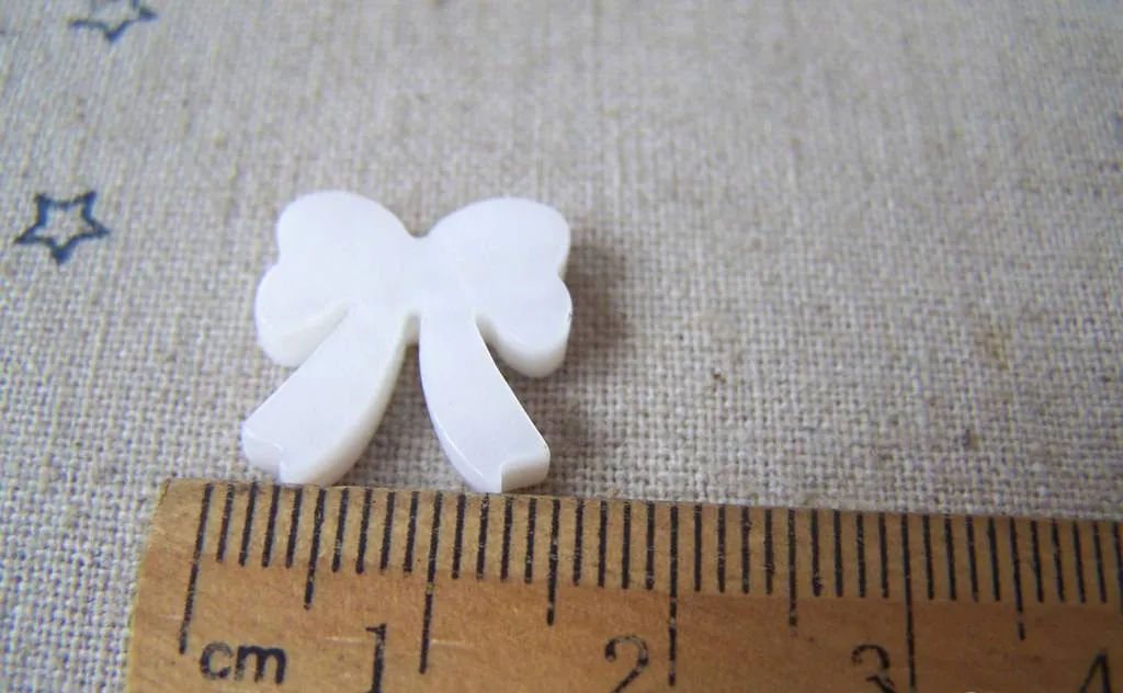 4 pcs Mother of Pearl Shell Bow Tie Beads 14x16mm A4601