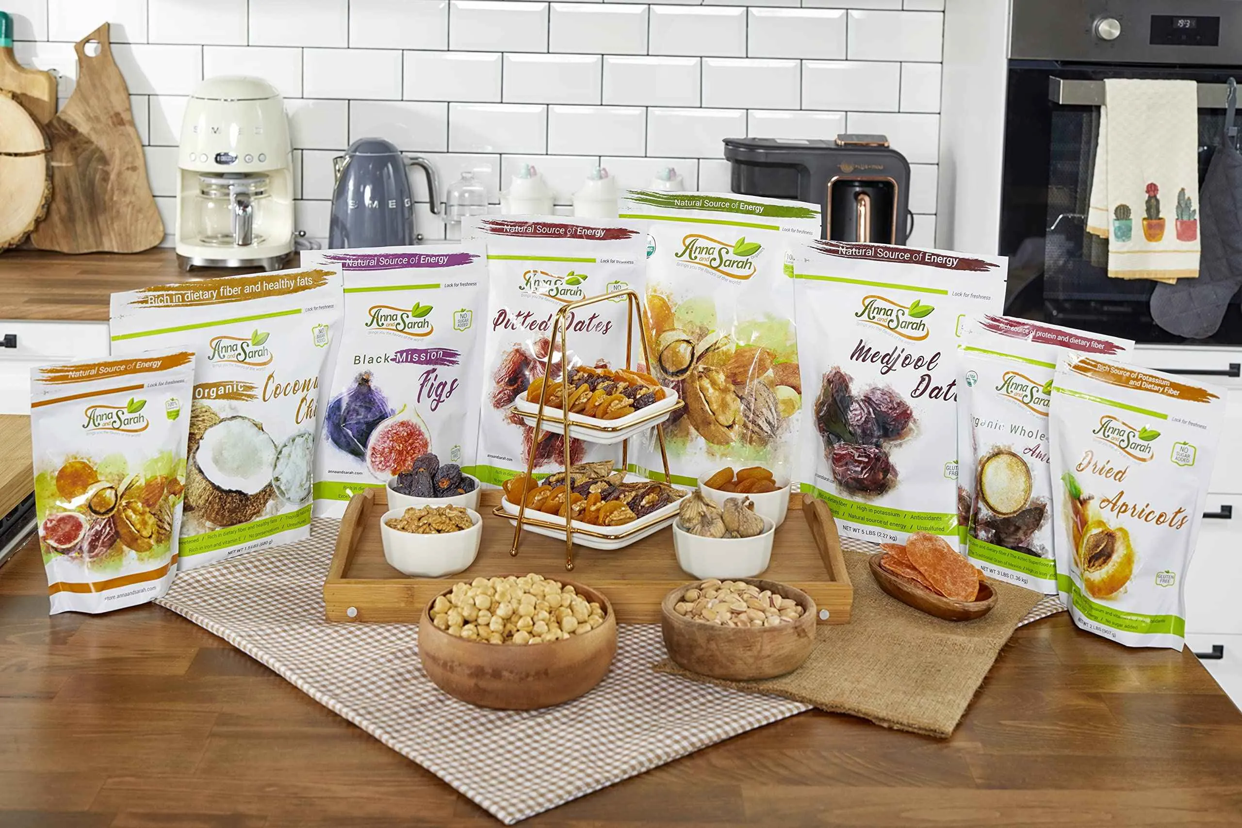 Anna and Sarah Dehydrated Pineapple Ring Slice 60-75 mm, Normal Sugar, (SO2 less than300 ppm) Fresh Sweet Dried Tropical Pineapple Slices for Snacking & Baking in Resealable Bag 16 Oz