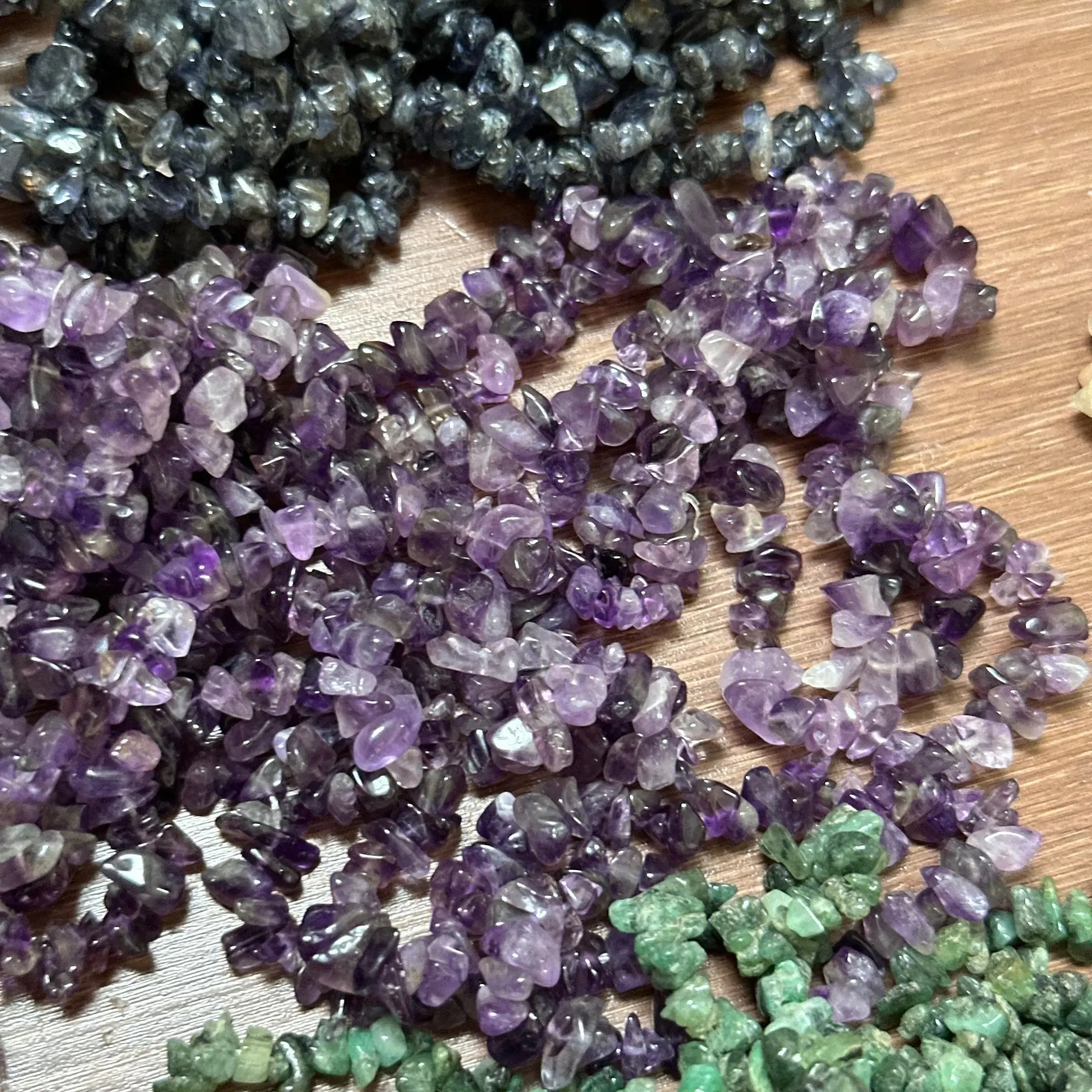 Gemstone Chip Necklaces 33 nch