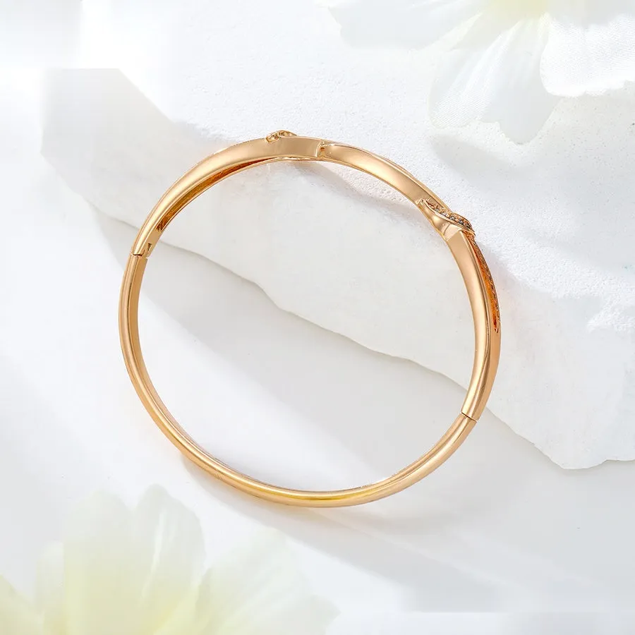 Gleaming Bracelet