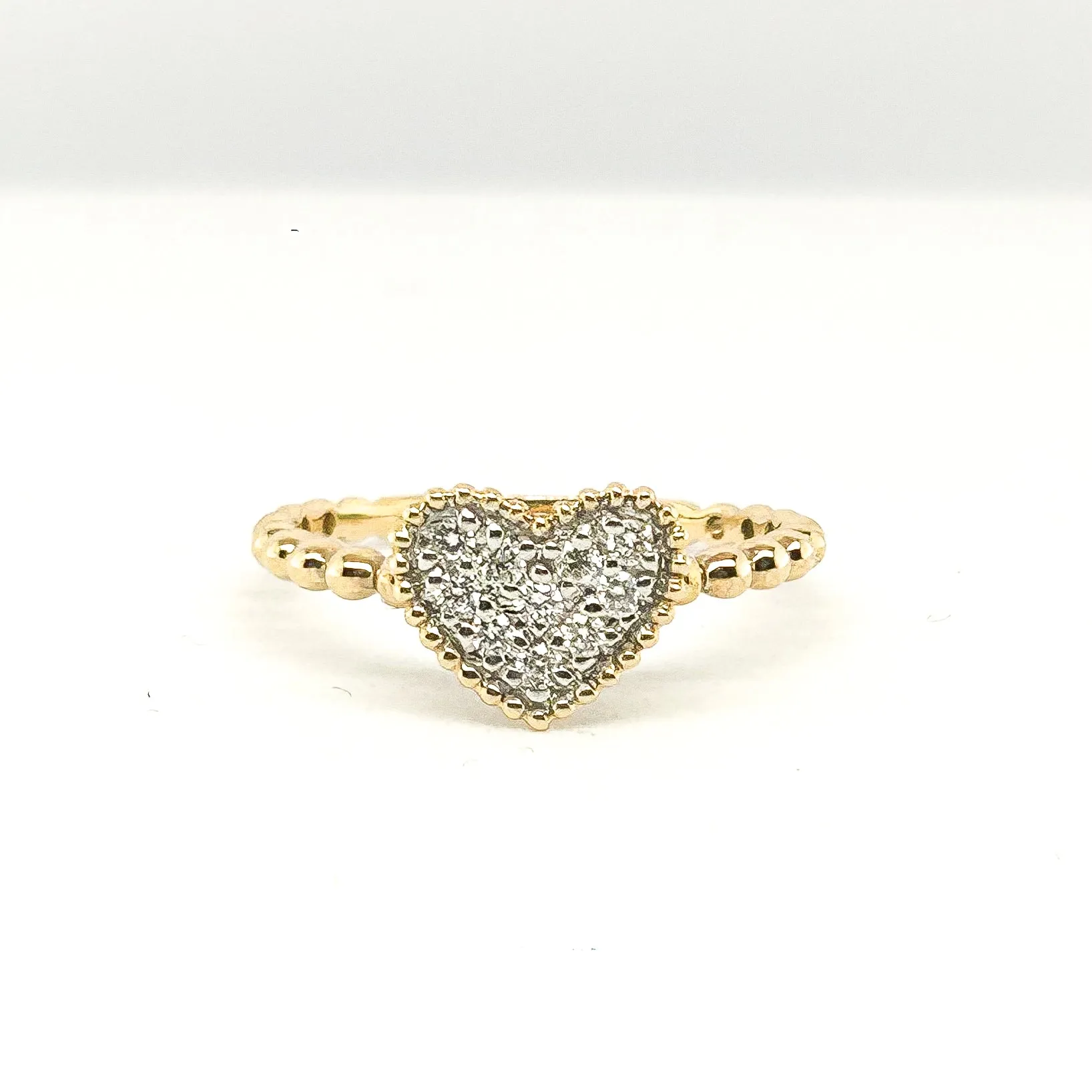 Golden Classic Heart Paved Diamond Ring 14kt