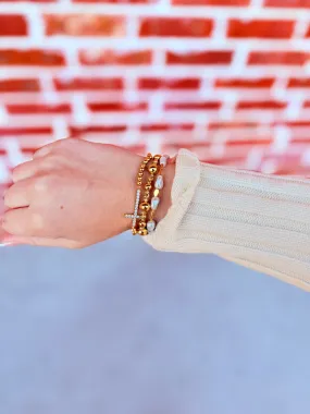 Graceful Glow Gold Bracelet Set