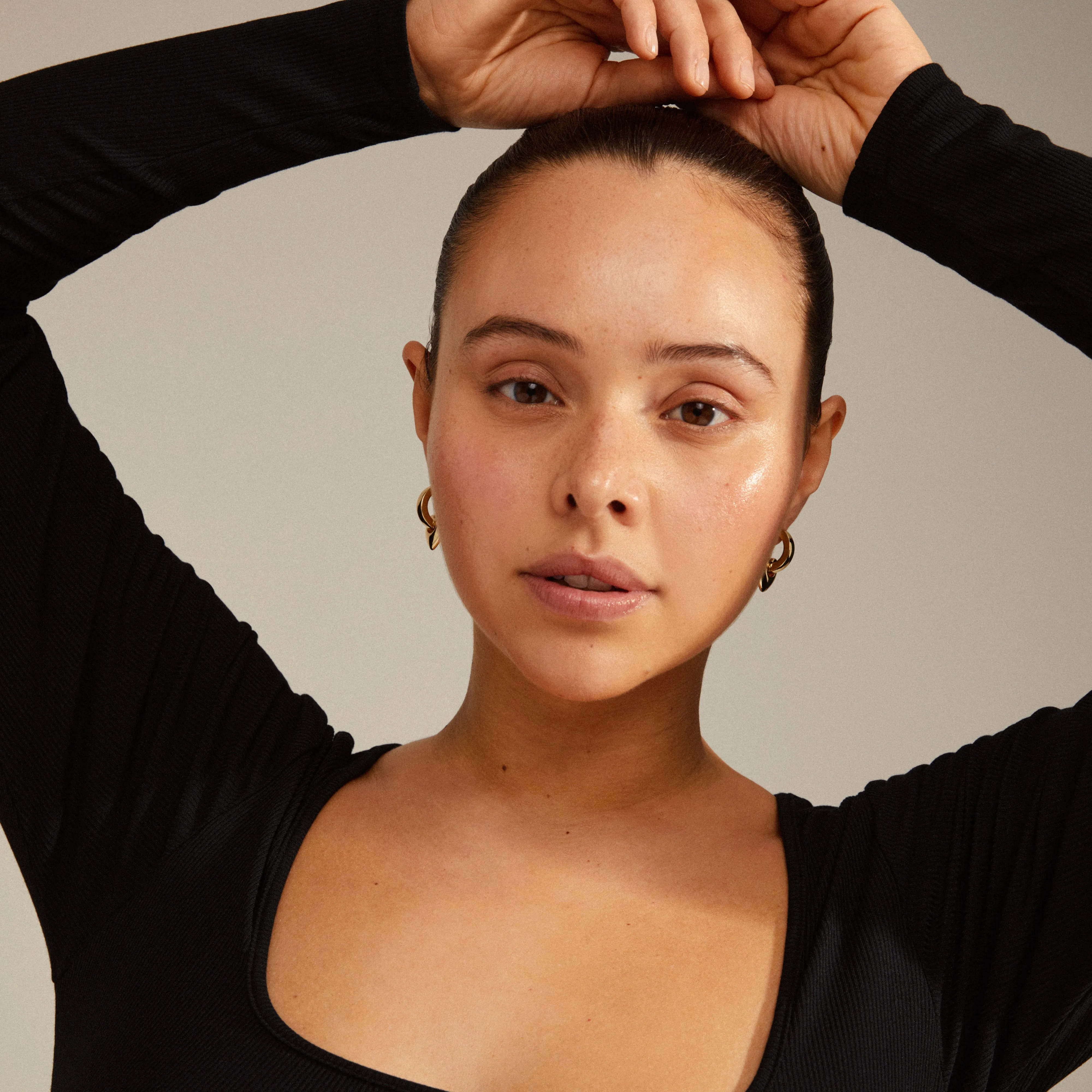 IOKASTE chunky hoops gold-plated