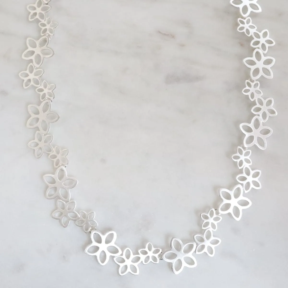 Jasmine Alternating Flower Necklace