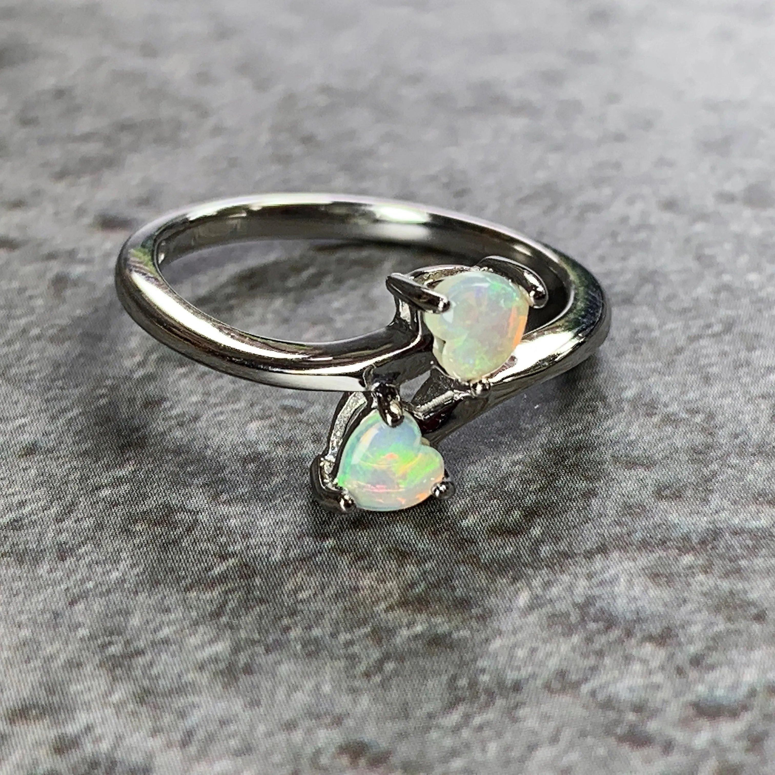 Sterling Silver 4mm Hearts Opal ring