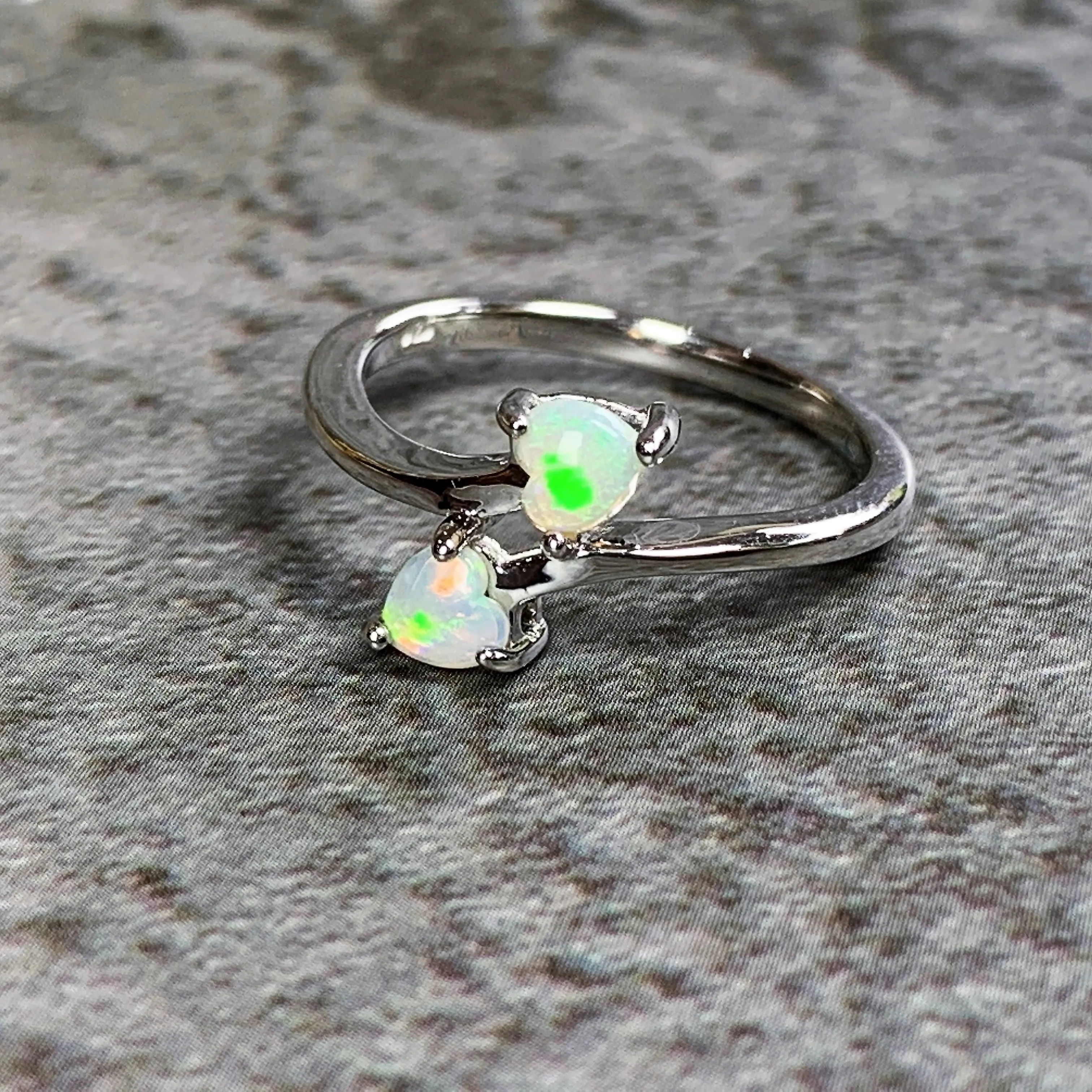 Sterling Silver 4mm Hearts Opal ring